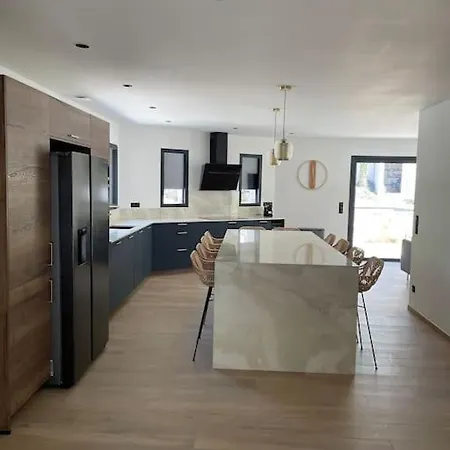 Cocooning Avec Piscine Privative Вилла